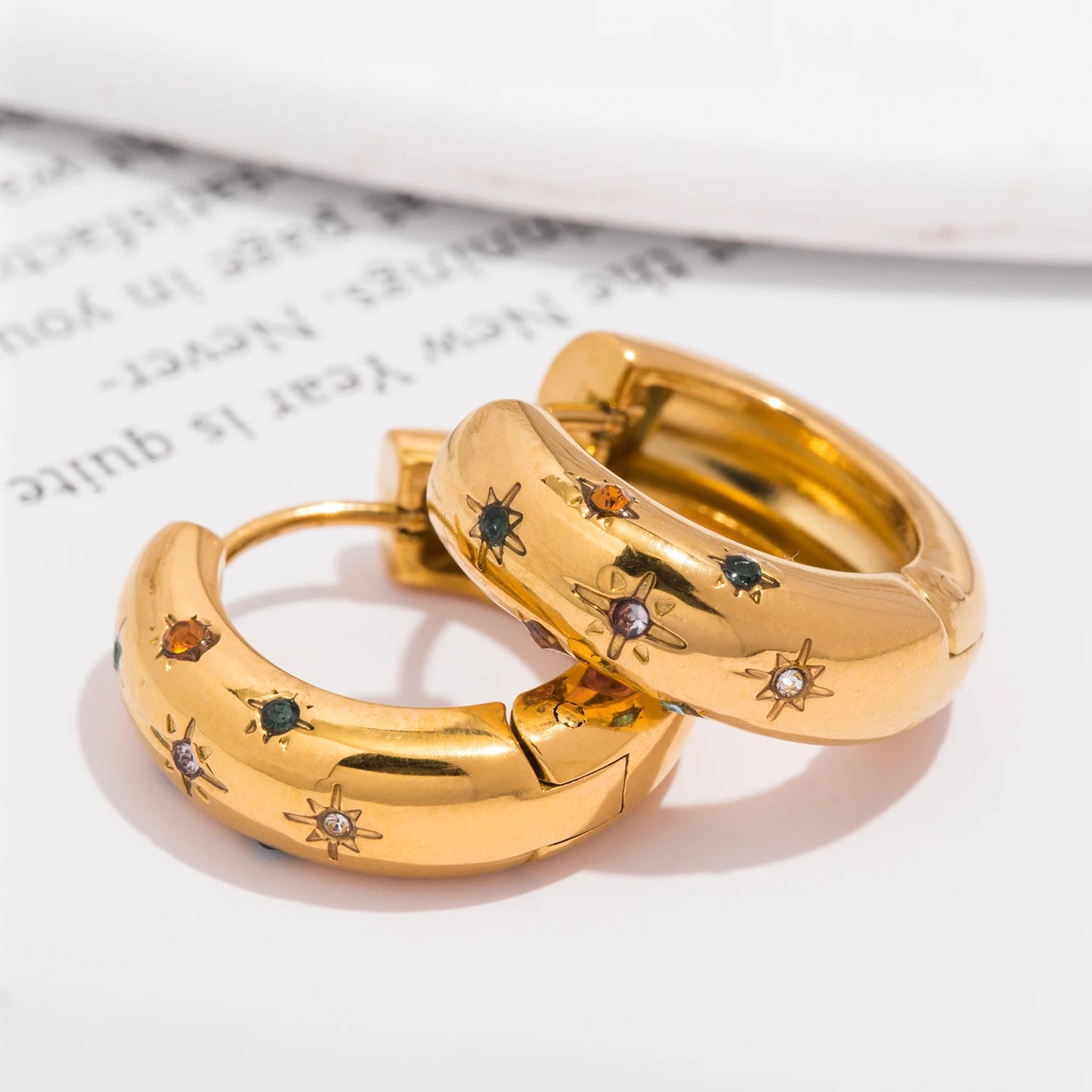 UHBINYCA-Clássico Incrustado Zircão Hoop Brincos para Mulheres, aço inoxidável, banhado com ouro 18k, requintados brincos