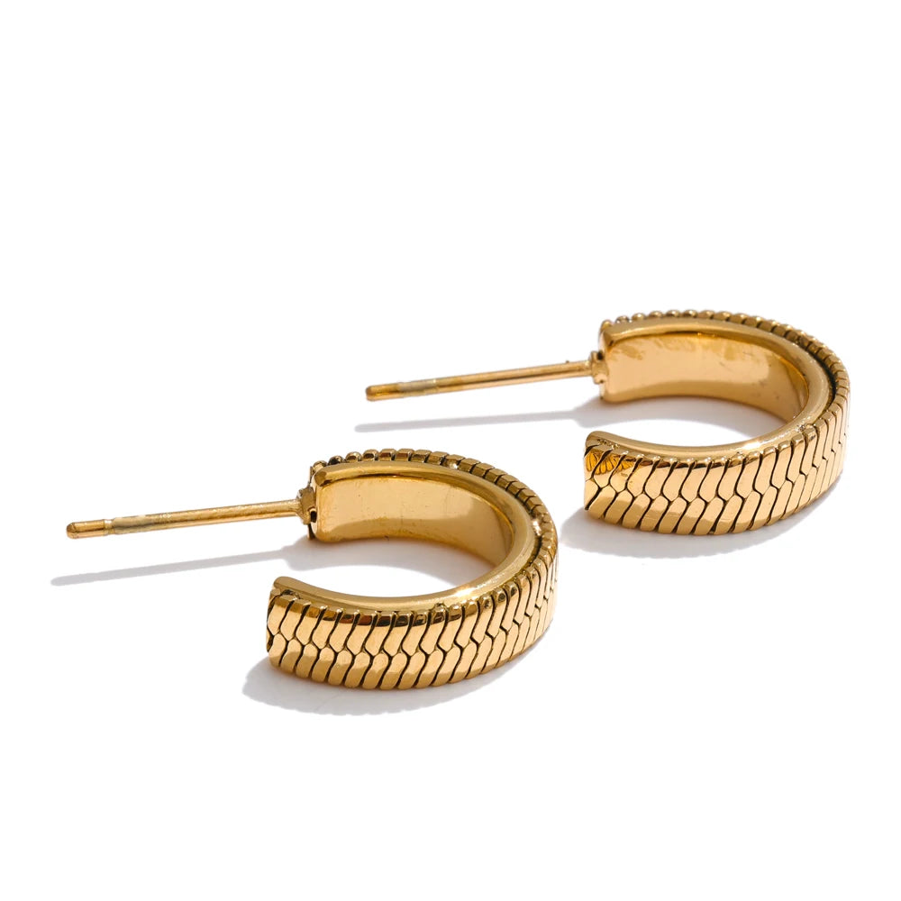 Yhpup 15mm brincos de argola em forma de C, moda diária, à prova d'água, ouro real, banhado a PVD, chique, ouro, prata, joias femininas